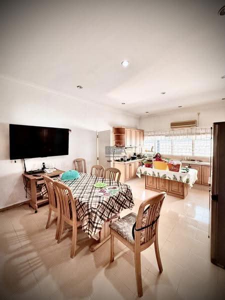 Bungalow House for Sale in Tanjung Tokong (Penang) - Pei Hong - Dining Room - PropertyGuru.com.my