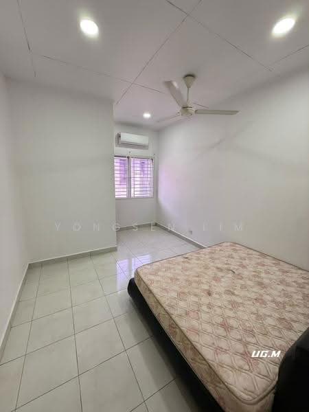 2-storey Terraced House for Sale in Bandar Puteri Klang (Klang) - Yongsen Lim - Bedroom - PropertyGuru.com.my