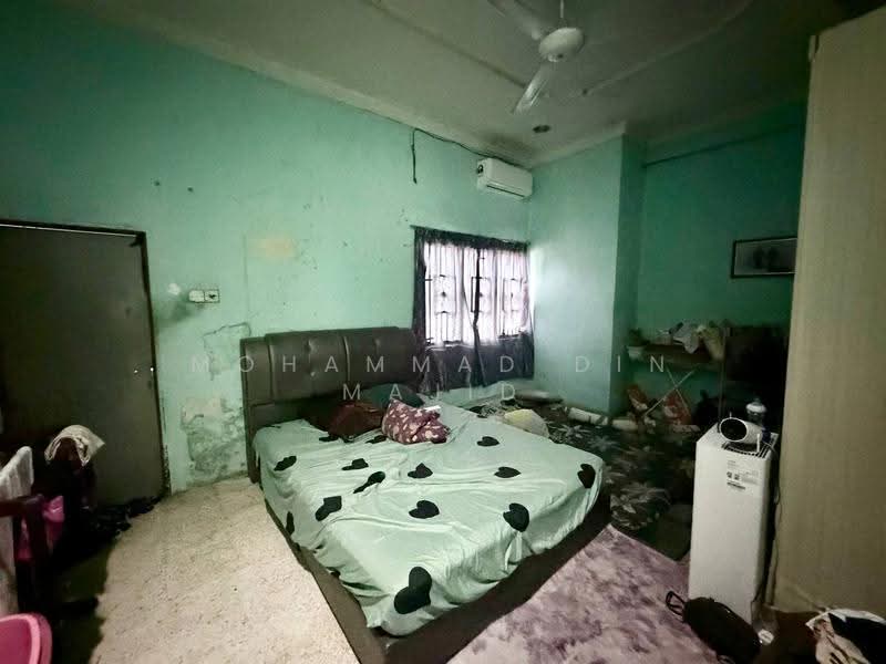 Bungalow House for Sale in Kampung Raja Uda (Port Klang (Pelabuhan Klang)) - Mohammad Din Majid - PropertyGuru.com.my