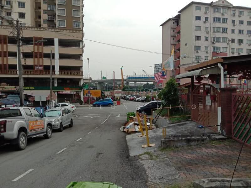 Semi-Detached House for Sale in Sri Petaling (Kuala Lumpur) - Yap Seong Ming - Exterior - PropertyGuru.com.my