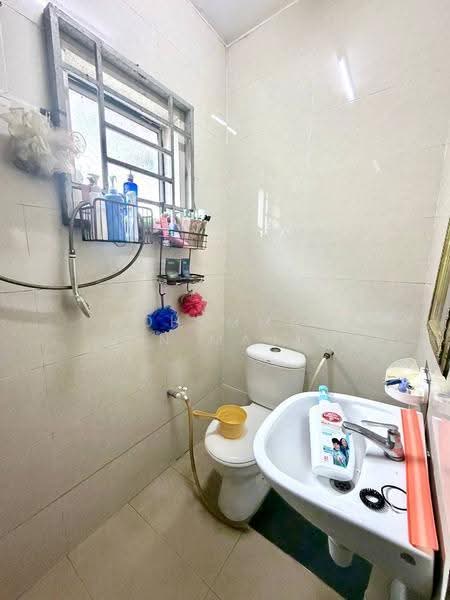 Rumah Teres 2-Tingkat untuk Dijual di BANDAR PUCHONG JAYA (Puchong) - Mohammad Din Majid - Bathroom - PropertyGuru.com.my