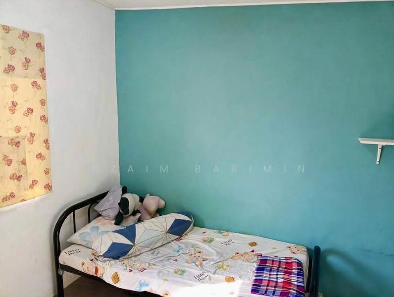 Terraced House for Sale in Taman Universiti (Skudai) - Arzaim Barimin - Bedroom - PropertyGuru.com.my