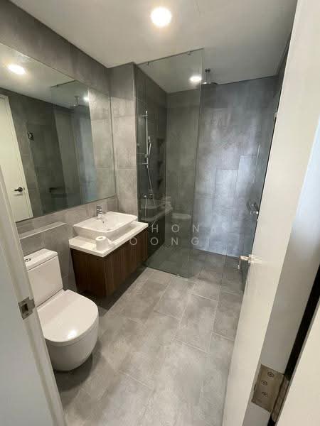 Kediaman Servis untuk Disewa di Ativo Suites @ Damansara Avenue - Anthony Foong - Bathroom - PropertyGuru.com.my