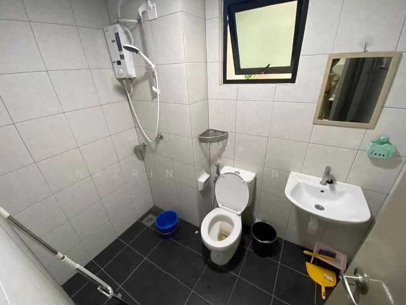 Kediaman Servis untuk Disewa di Edusphere - Nazrin Affendy - Bathroom - PropertyGuru.com.my