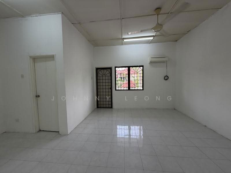Terraced House for Sale in Bandar Sungai Long (Selangor) - Johnny Leong - Living Room - PropertyGuru.com.my