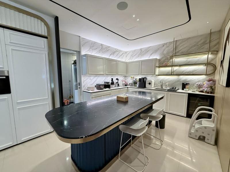 Kondominium untuk Dijual di Pavilion Hilltop - Leonnie . - Kitchen - PropertyGuru.com.my