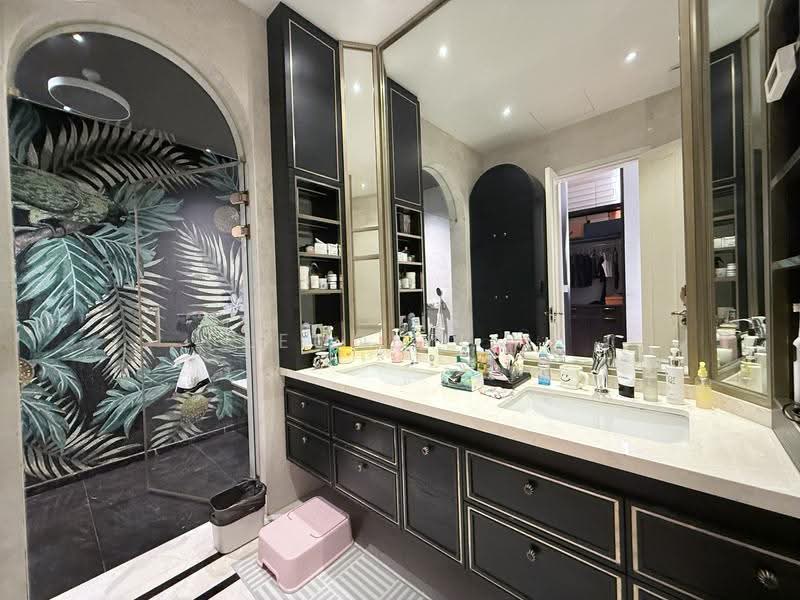 Kondominium untuk Dijual di Pavilion Hilltop - Leonnie . - Bathroom - PropertyGuru.com.my