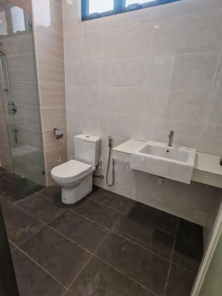 Rumah Teres 4-Tingkat untuk Dijual di Taman Rifle (Ayer Itam) - Jonathan Chng - Bathroom - PropertyGuru.com.my