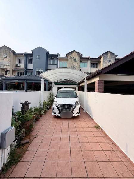 Townhouse for Sale in Shah Alam (Selangor) - Mohammad Din Majid - Exterior - PropertyGuru.com.my