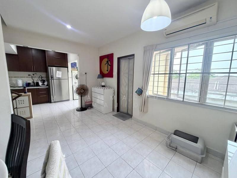 Townhouse for Sale in Shah Alam (Selangor) - Mohammad Din Majid - Living Room - PropertyGuru.com.my