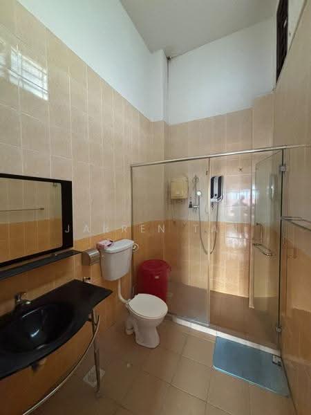 2.5-storey Terraced House for Sale in Off Jalan Meru (Klang) - Jarren Tan - Bathroom - PropertyGuru.com.my