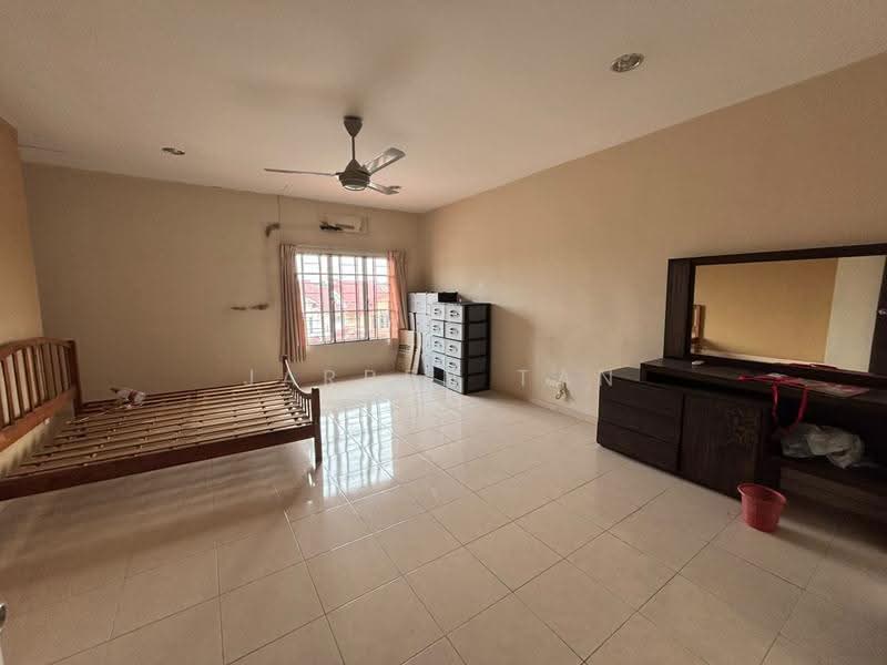 2.5-storey Terraced House for Sale in Off Jalan Meru (Klang) - Jarren Tan - Bedroom - PropertyGuru.com.my