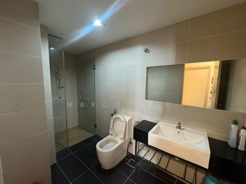 Kediaman Servis untuk Disewa di E Suite-Designer Suites - Marcus Lee - Bathroom - PropertyGuru.com.my
