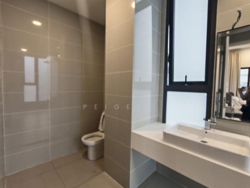Condominium for Sale at The Veo - PeiGee . - Bathroom - PropertyGuru.com.my