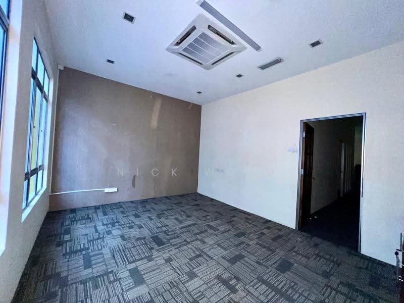 Retail Office for Rent in Bandar Kinrara (Selangor) - Nick Wong - Interior - PropertyGuru.com.my