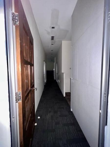 Retail Office for Rent in Bandar Kinrara (Selangor) - Nick Wong - Corridor - PropertyGuru.com.my