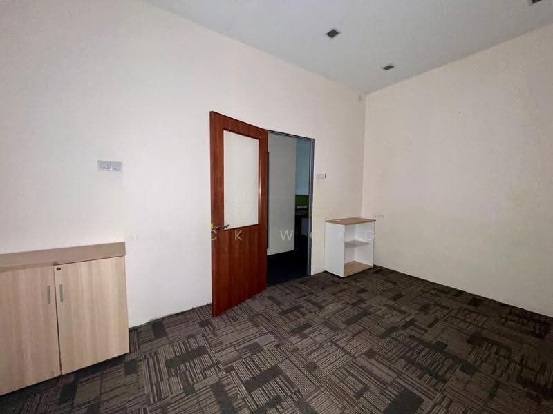 Retail Office for Rent in Bandar Kinrara (Selangor) - Nick Wong - Interior - PropertyGuru.com.my