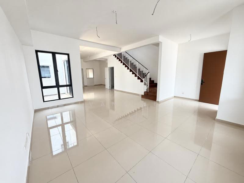 2-storey Terraced House for Sale in Setia Utama (Setia Alam) - Evans Ee - Living Room - PropertyGuru.com.my