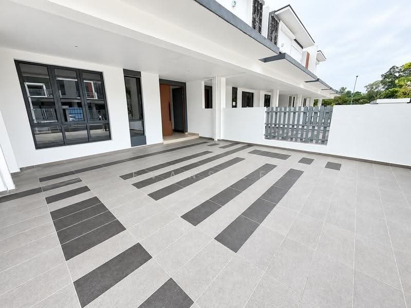 2-storey Terraced House for Sale in Setia Utama (Setia Alam) - Evans Ee - PropertyGuru.com.my