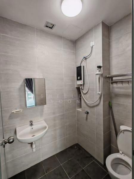 Kediaman Servis untuk Disewa di Palm Garden - Shelley Voon - Bathroom - PropertyGuru.com.my