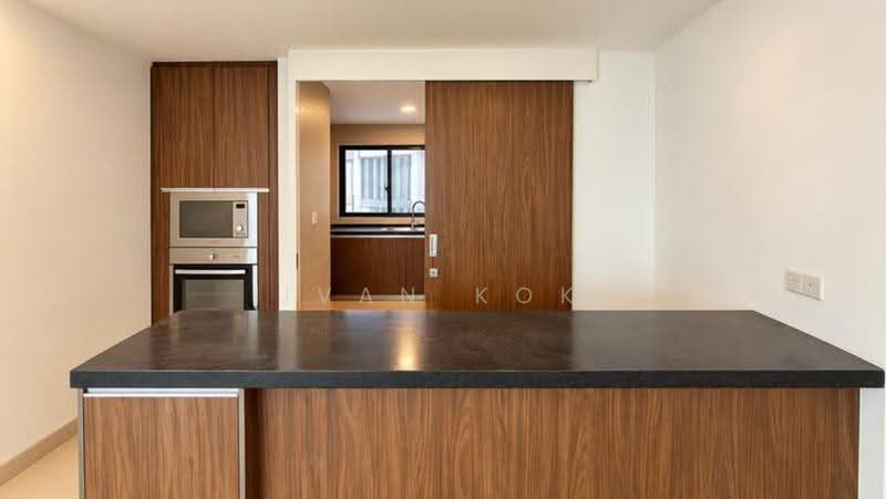 Kediaman Servis untuk Dijual di Aragreens - Ivan Kok - Kitchen - PropertyGuru.com.my