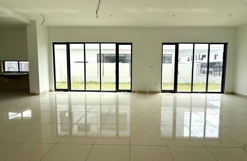 Semi-Detached House for Sale in Shah Alam (Selangor) - Nur Ain Mat Zain - PropertyGuru.com.my