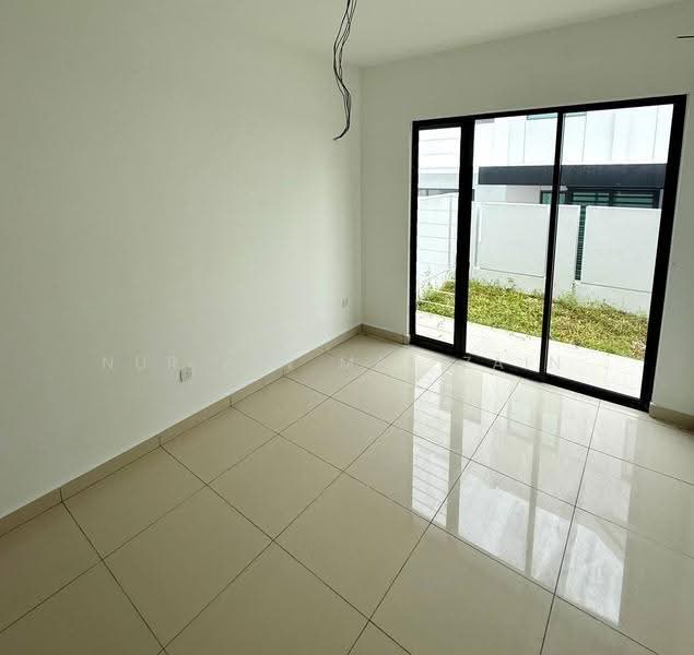 Semi-Detached House for Sale in Shah Alam (Selangor) - Nur Ain Mat Zain - PropertyGuru.com.my