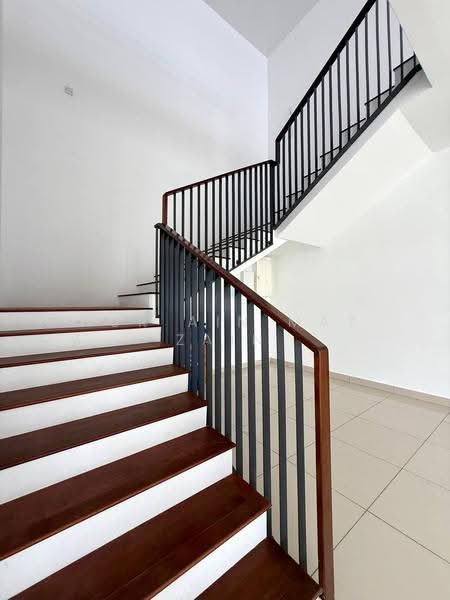 Semi-Detached House for Sale in Shah Alam (Selangor) - Nur Ain Mat Zain - PropertyGuru.com.my