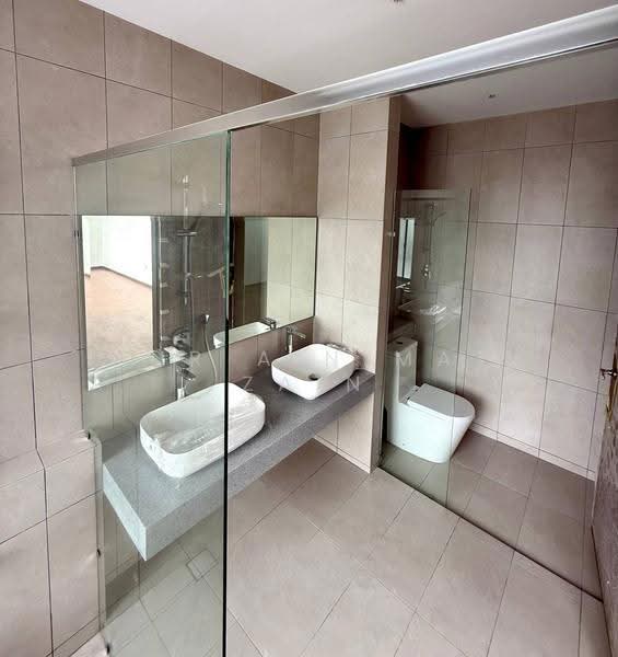 Semi-Detached House for Sale in Shah Alam (Selangor) - Nur Ain Mat Zain - PropertyGuru.com.my