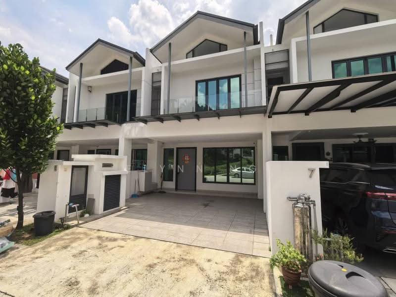 2-storey Terraced House for Sale in Puchong (Selangor) - Elynn Ng - Exterior - PropertyGuru.com.my