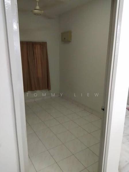 Condominium for Sale at Endah Regal Condominium - Tommy Liew - Interior - PropertyGuru.com.my