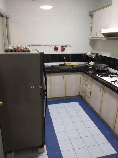 Condominium for Sale at Endah Regal Condominium - Tommy Liew - Kitchen - PropertyGuru.com.my