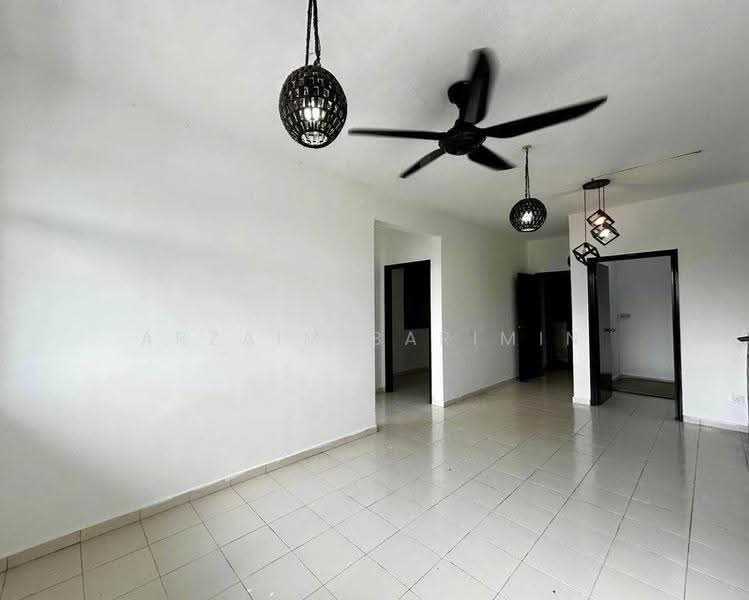 Apartment for Sale at Villa Krystal @ Bandar Selesa Jaya - Arzaim Barimin - Living Room - PropertyGuru.com.my