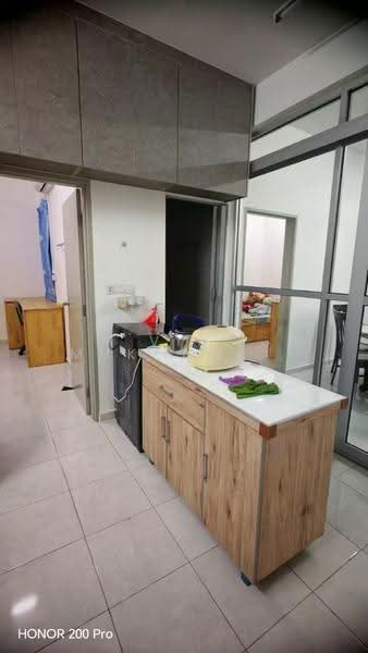 Rumah Teres 2-Tingkat untuk Disewa di Semenyih (Selangor) - Vin Mukdawichit - Kitchen - PropertyGuru.com.my