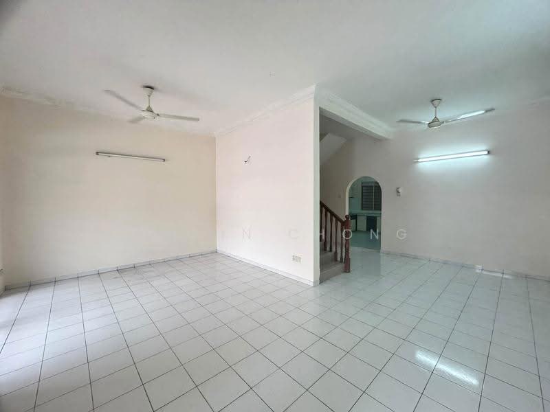 Rumah Teres 2-Tingkat untuk Dijual di Taman Pinji Mewah (Ipoh) - Kelvin Chong - Living Room - PropertyGuru.com.my