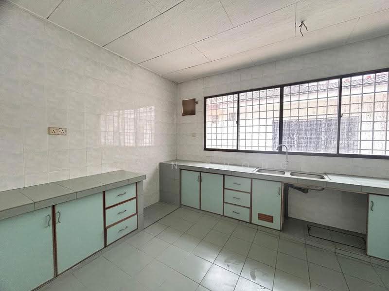 Rumah Teres 2-Tingkat untuk Dijual di Taman Pinji Mewah (Ipoh) - Kelvin Chong - Kitchen - PropertyGuru.com.my