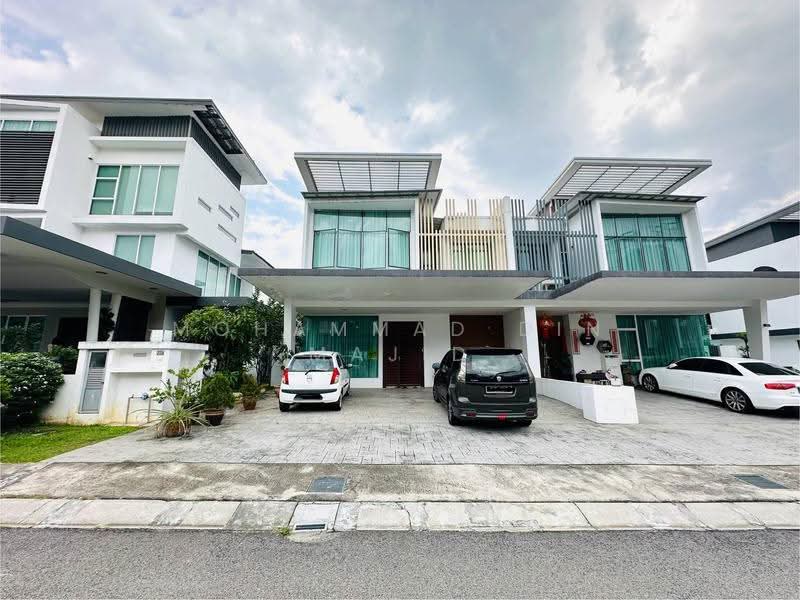 Semi-Detached House for Sale in Cyberjaya (Selangor) - Mohammad Din Majid - Exterior - PropertyGuru.com.my