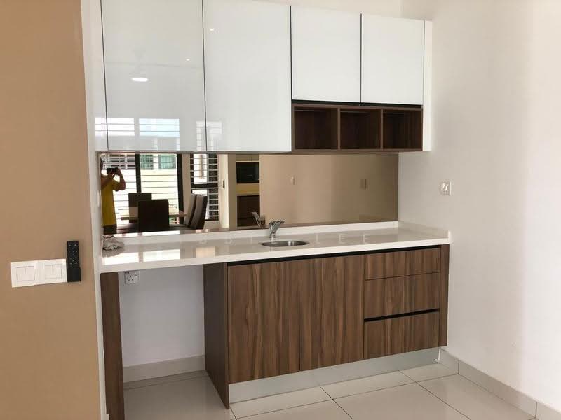 Semi-Detached House for Sale in Telok Panglima Garang (Selangor) - Abbie Lee - Kitchen - PropertyGuru.com.my
