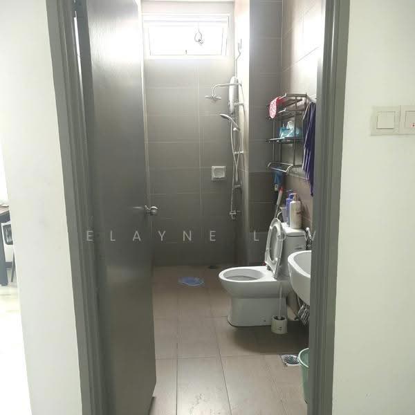 Cluster House for Sale in Austin (Johor Bahru) - Elayne Low - Bathroom - PropertyGuru.com.my