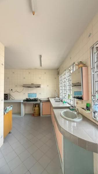 Rumah Teres 1-Tingkat untuk Dijual di Taman Johor Jaya (Johor Bahru) - Esther Chong - Kitchen - PropertyGuru.com.my