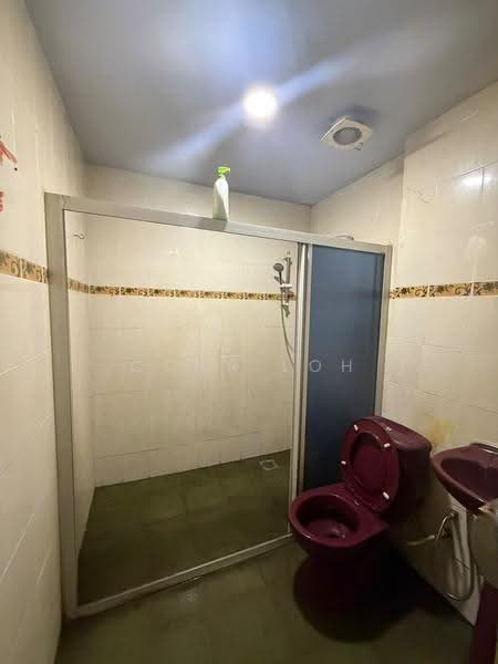 Shop / Office for Rent in Johor Bahru (Johor) - Cora Loh - Bathroom - PropertyGuru.com.my