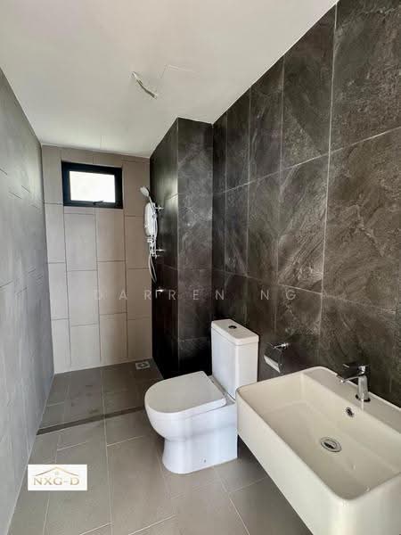 Kondominium untuk Dijual di Tuai Residence - Darren Ng - Bathroom - PropertyGuru.com.my