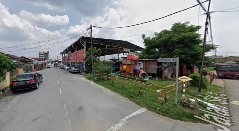 Bungalow House untuk Dijual di Seri Kembangan (Selangor) - Terry Yee - Exterior - PropertyGuru.com.my