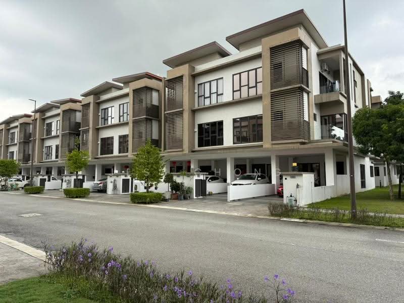 Townhouse for Rent in 16 Sierra (Puchong) - Jess Chong - Exterior - PropertyGuru.com.my