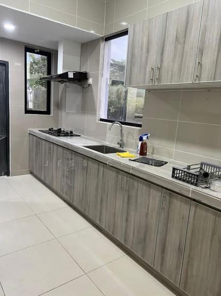 Townhouse for Rent in 16 Sierra (Puchong) - Jess Chong - Kitchen - PropertyGuru.com.my