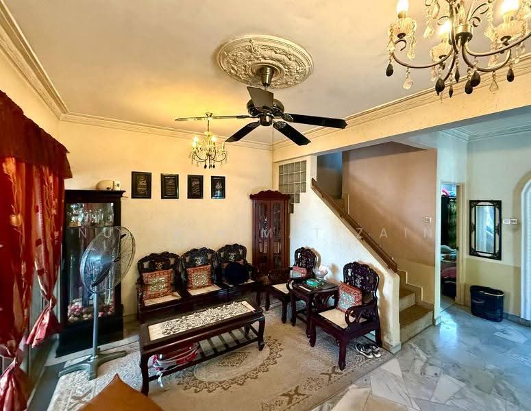 2-storey Terraced House for Sale in Bandar Sri Damansara (Selangor) - Nur Ain Mat Zain - Living Room - PropertyGuru.com.my