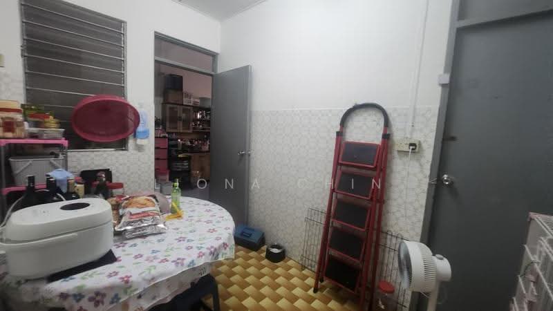 1-storey Terraced House for Sale in Luyang (Kota Kinabalu) - Liona Chin - Dining - PropertyGuru.com.my