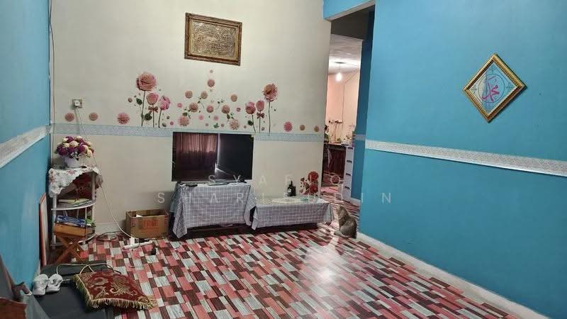 1-storey Terraced House for Sale in Bandar Baru Klang (Klang) - Syafiq Sharifudin - Living Room - PropertyGuru.com.my