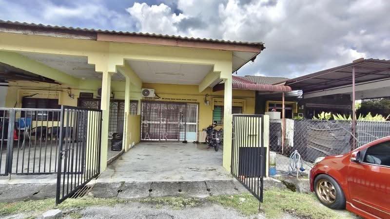 1-storey Terraced House for Sale in Bandar Baru Klang (Klang) - Syafiq Sharifudin - Exterior - PropertyGuru.com.my