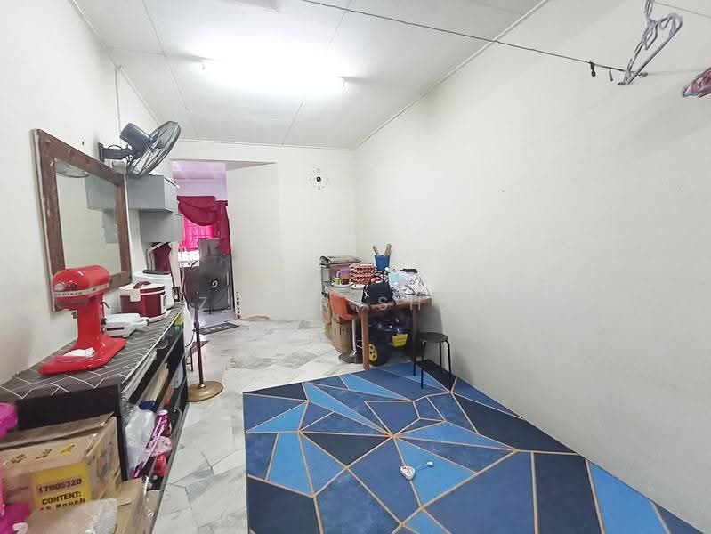 1-storey Terraced House for Sale in Bandar Puncak Alam (Puncak Alam) - Zimir Shah - Interior - PropertyGuru.com.my